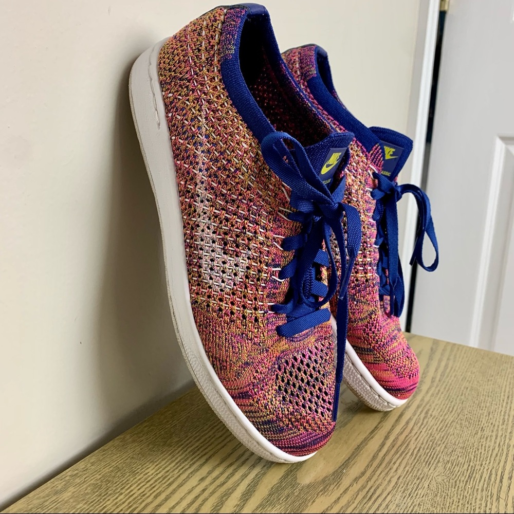 Nike Tennis Classic Flyknit Sneakers sz 8